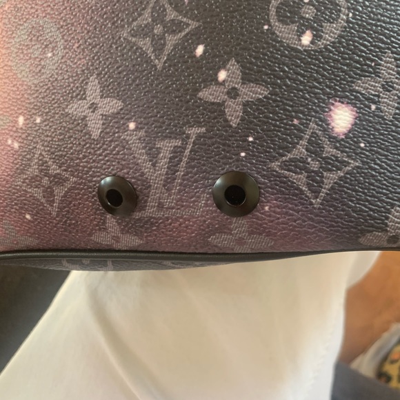 Louis Vuitton Crossbody Bag/Fanny Pack (Rare) - Picture 5 of 8